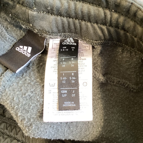 Adidas Men’s Grey Jogger Sweatpants, Size Small Style FS2774 - Picture 4 of 12